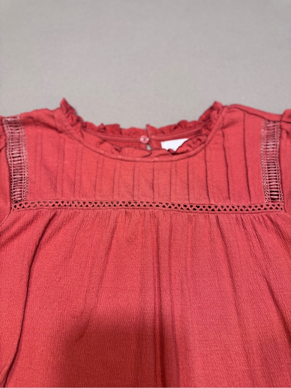 MELLODAY Coral Short-Sleeve Lace Yoke Top - Picture 5 of 5